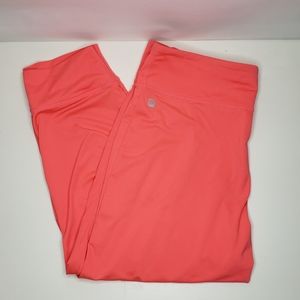 Fabletics Rose Yogi Capri Legging (M)